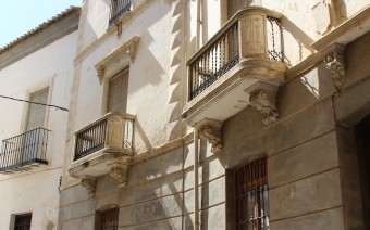Fachada de la calle Concepción y torre derecha (MR)