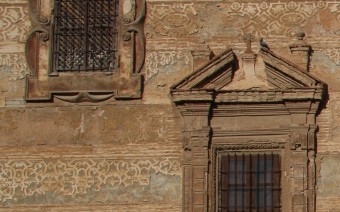 Detalle de la fachada principal (MR)
