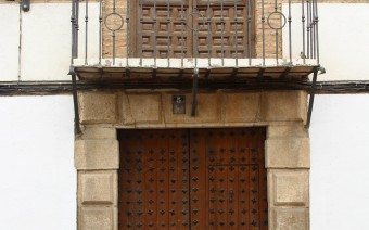 Puerta y balcón (MR)