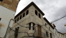 Esquina con balcón y torre tras la restauración (MR)